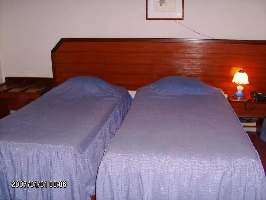 Olhos Pretos Hotel Caldas Da Rainha Buitenkant foto